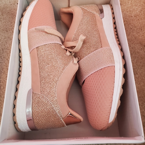 Cupid Shoes - No use for them anymore